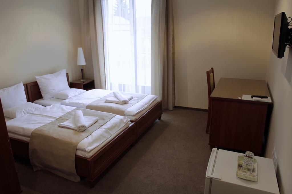 Hotel Brill Orosháza Eksteriør billede