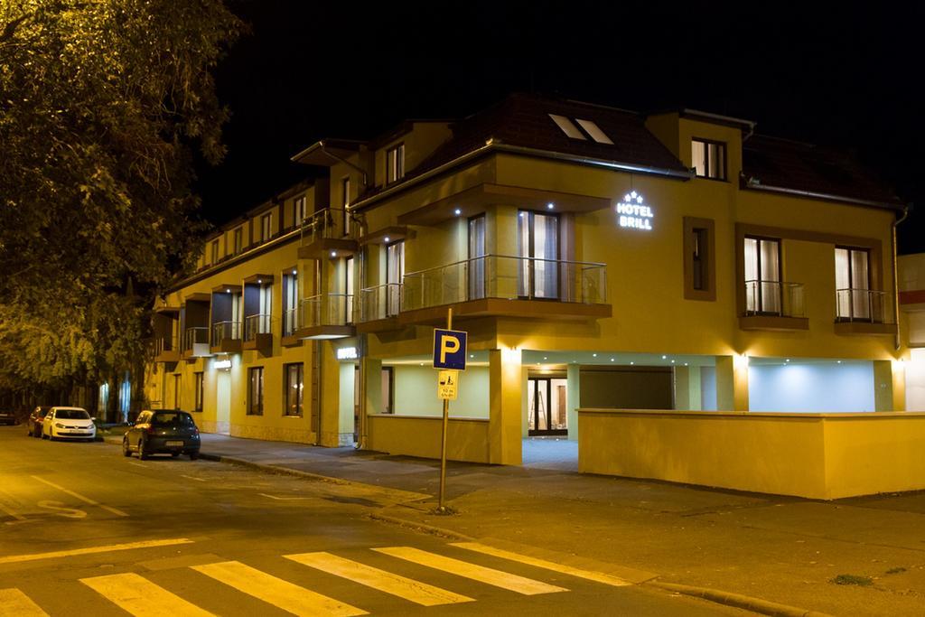 Hotel Brill Orosháza Eksteriør billede